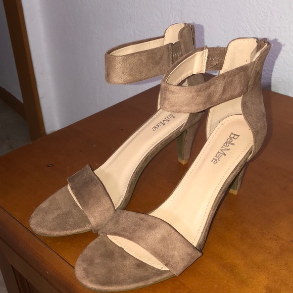 Heels - Picture 2 of 5